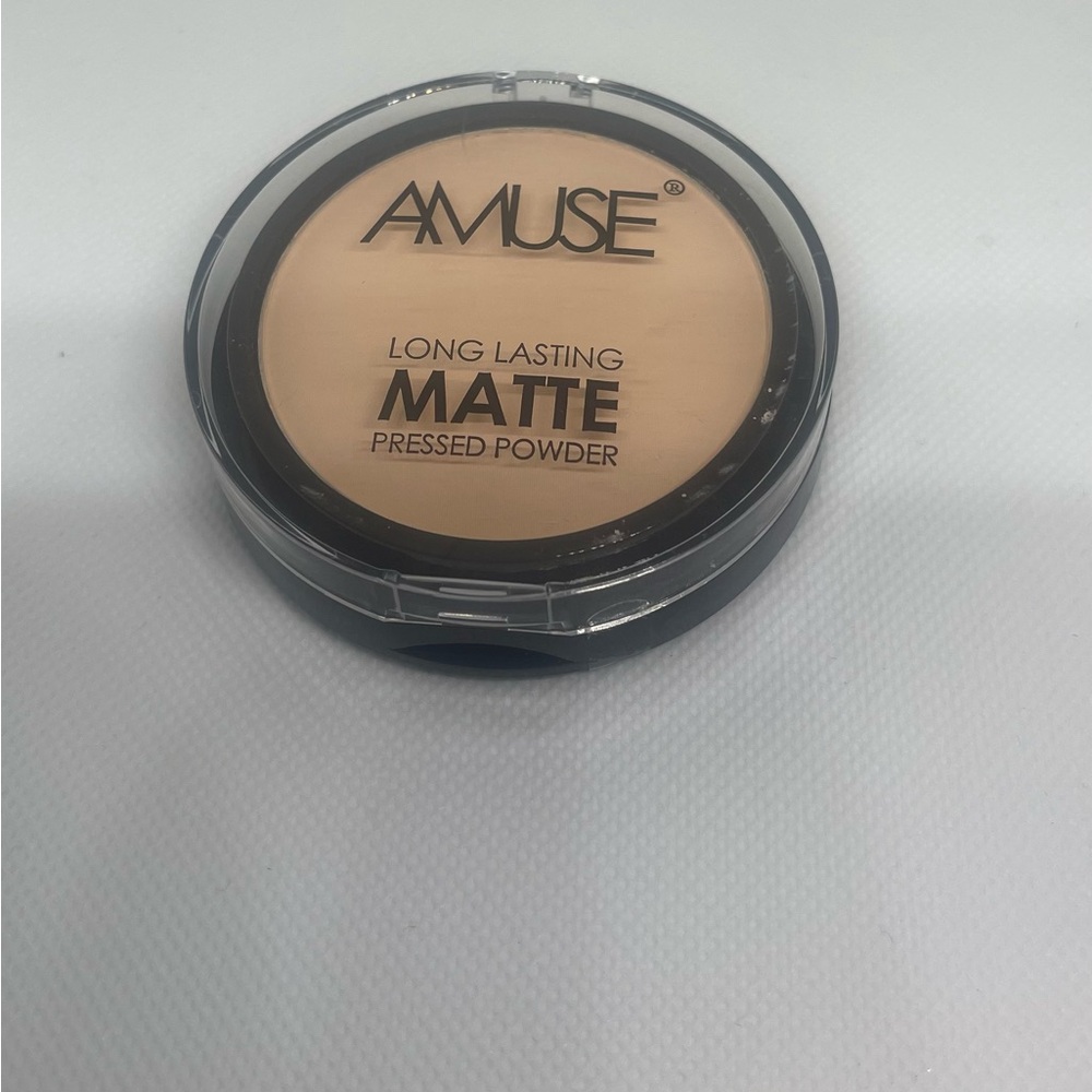 Muse Long Lasting Matte Pressed Powder - Tan